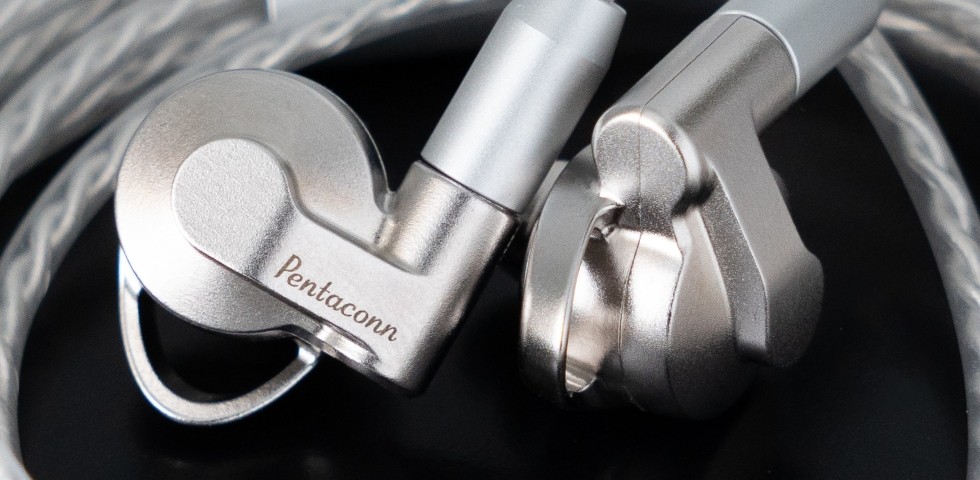 Earphone - イヤホン